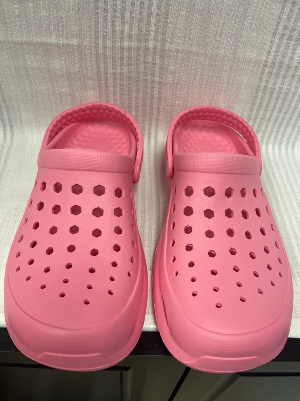 Casual Pink Slip-On clogs with Ventilation